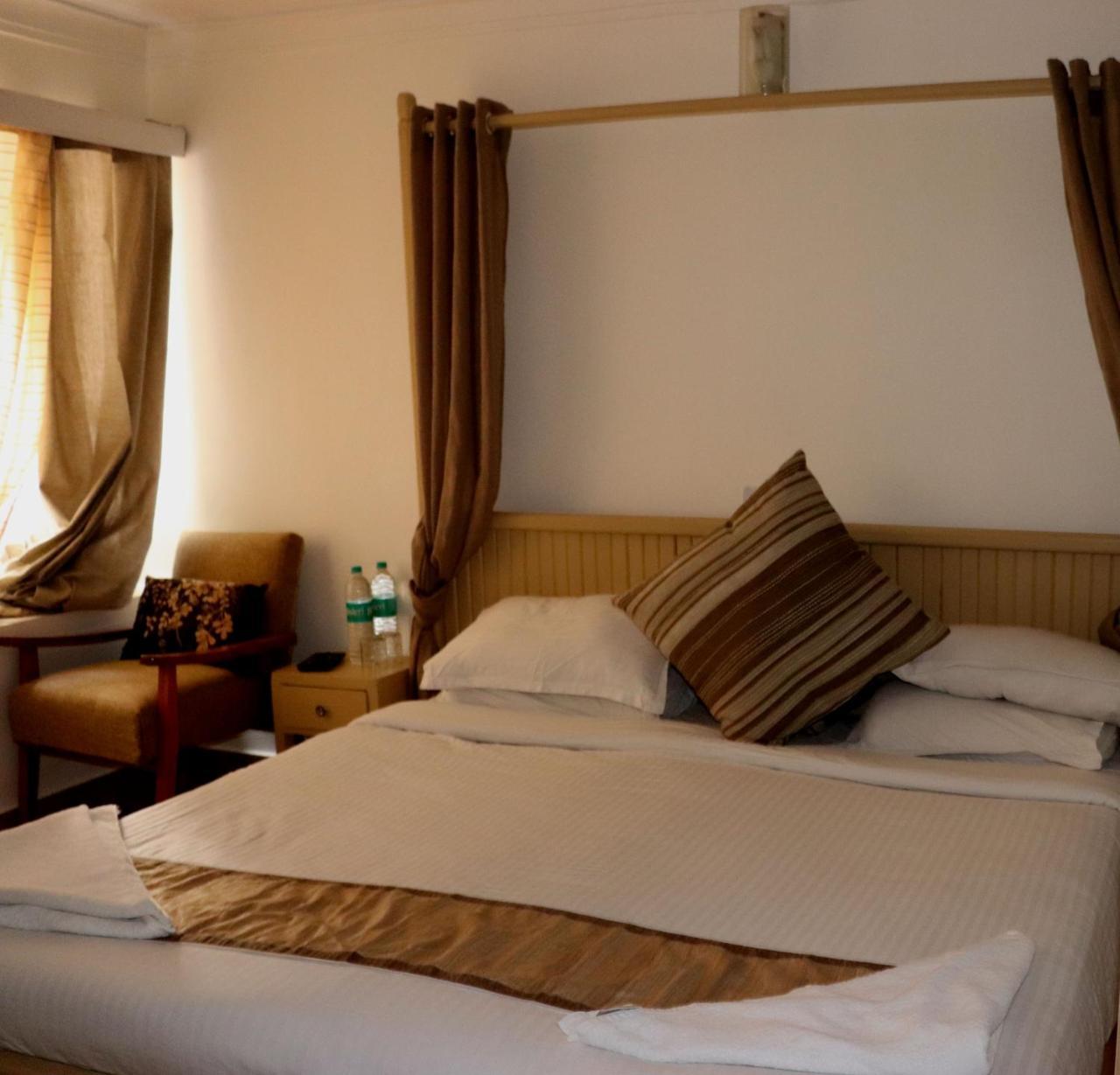 Horzay Hotel Leh Exterior photo